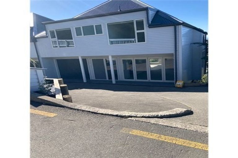 Photo of property in 39 Espin Crescent, Karori, Wellington, 6012