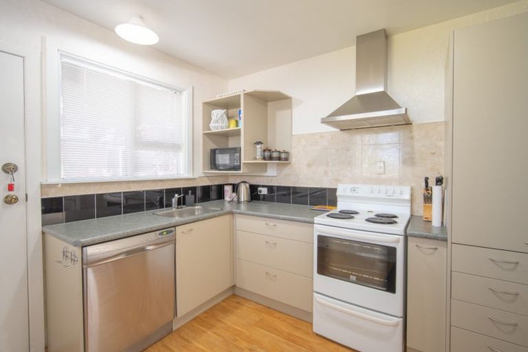 Photo of property in 2/458 Barbadoes Street, Edgeware, Christchurch, 8013