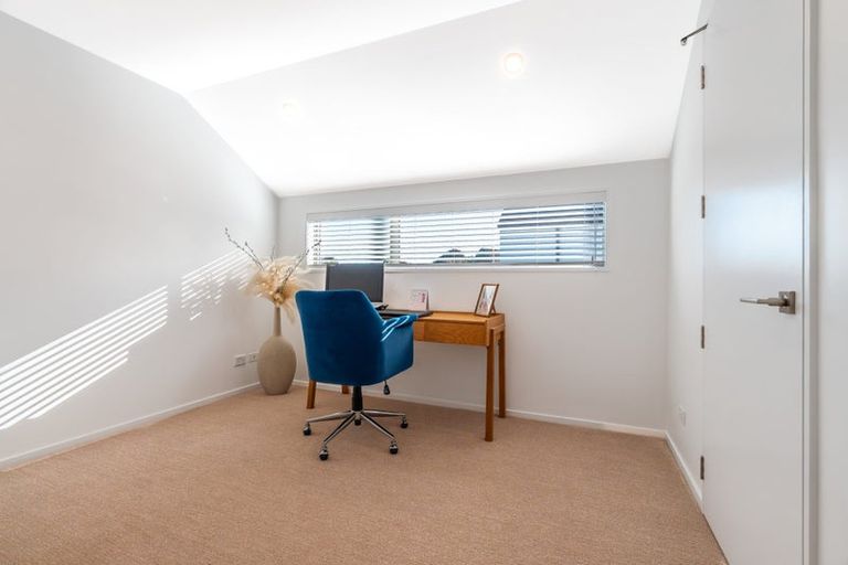 Photo of property in 2/179 Weston Road, St Albans, Christchurch, 8052