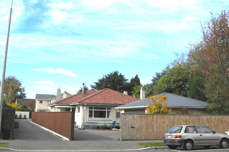 Photo of property in 84a Clyde Road, Ilam, Christchurch, 8041