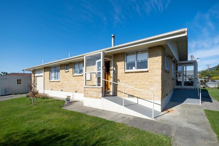 Photo of property in 5 Goldsmith Street, Waimate, 7924