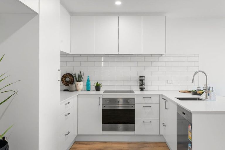 Photo of property in 6d Avonhead Road, Avonhead, Christchurch, 8042