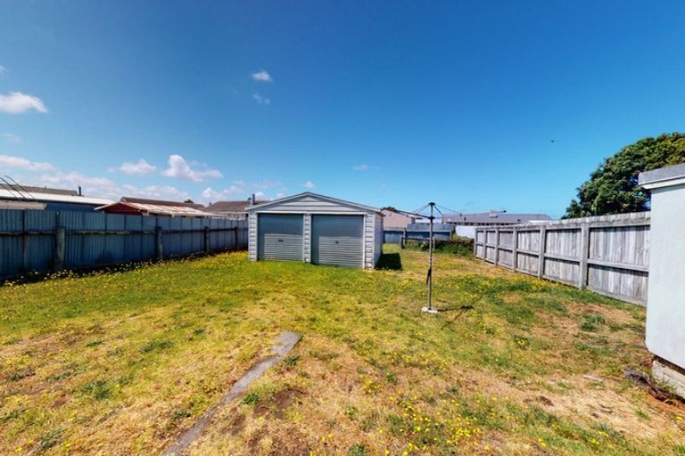 Photo of property in 60-62 Titoki Street, Castlecliff, Whanganui, 4501