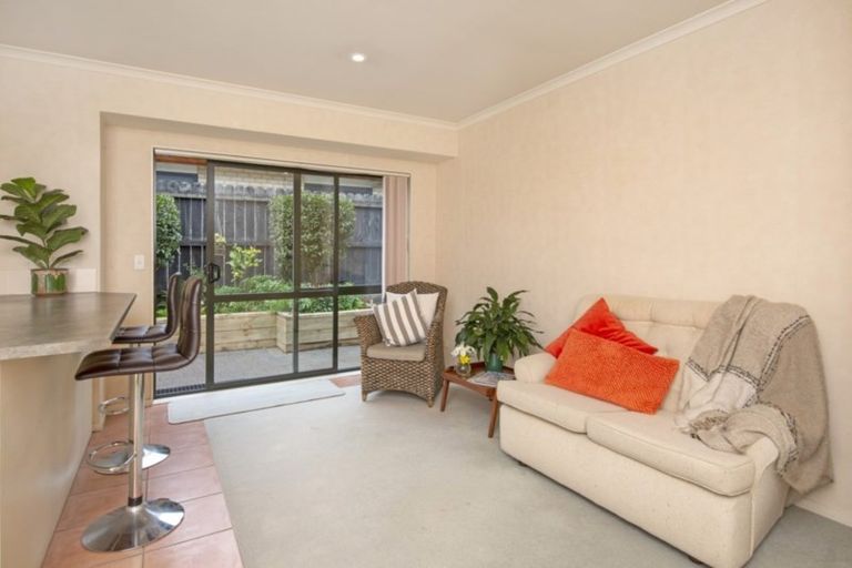 Photo of property in 9 Ardkeen Place, East Tamaki, Auckland, 2016