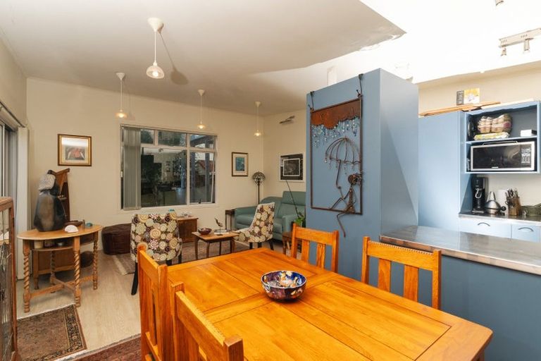 Photo of property in 57 Knights Road, Rothesay Bay, Auckland, 0630