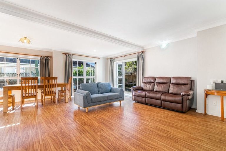 Photo of property in 1/10 Grande Vue Road, Hillpark, Auckland, 2102