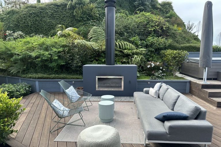 Photo of property in 139 Priestley Terrace, Bluff Hill, Napier, 4110