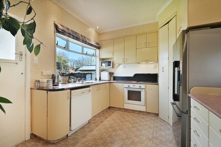 Photo of property in 112 Lyndhurst Road, Frimley, Hastings, 4120