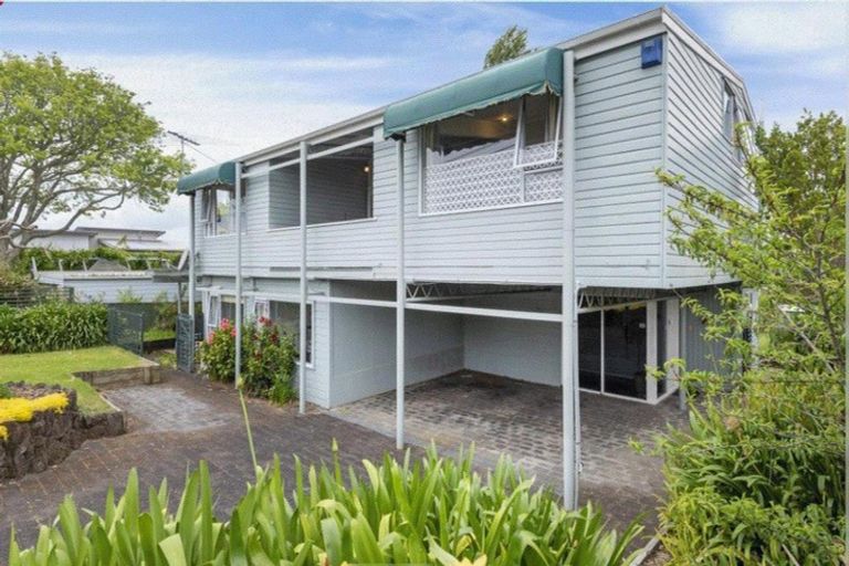 Photo of property in 145 Bleakhouse Road, Mellons Bay, Auckland, 2014