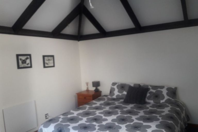 Photo of property in 1/196 Dowse Drive, Maungaraki, Lower Hutt, 5010