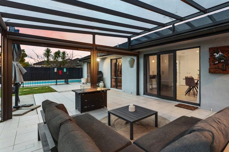 Photo of property in 8 Putaka Place, Papamoa Beach, Papamoa, 3118