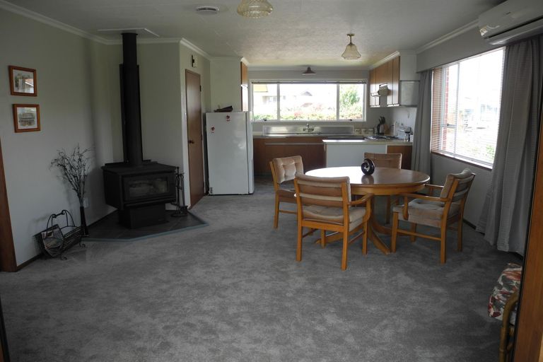 Photo of property in 11 Oxford Street, Waimate, 7924