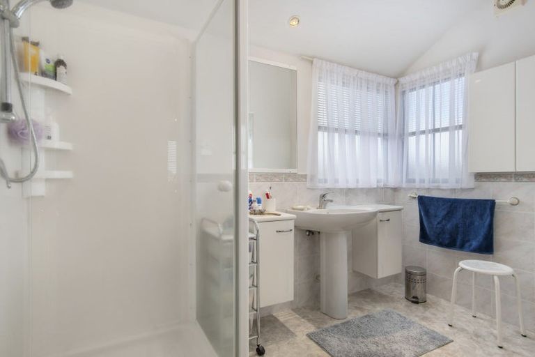 Photo of property in 480c Devonport Road, Tauranga South, Tauranga, 3112