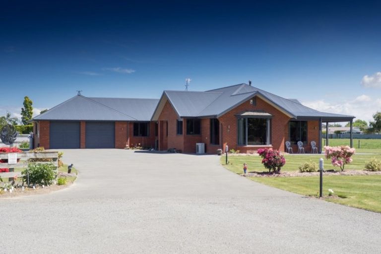 Photo of property in 68 Grahams Road, Tinwald, Ashburton, 7774