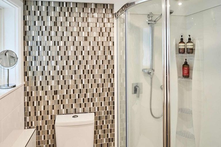 Photo of property in 35 Walter Road, Lowry Bay, Lower Hutt, 5013