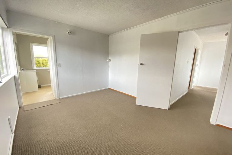 Photo of property in 41 Tudor Road, Henderson, Auckland, 0610