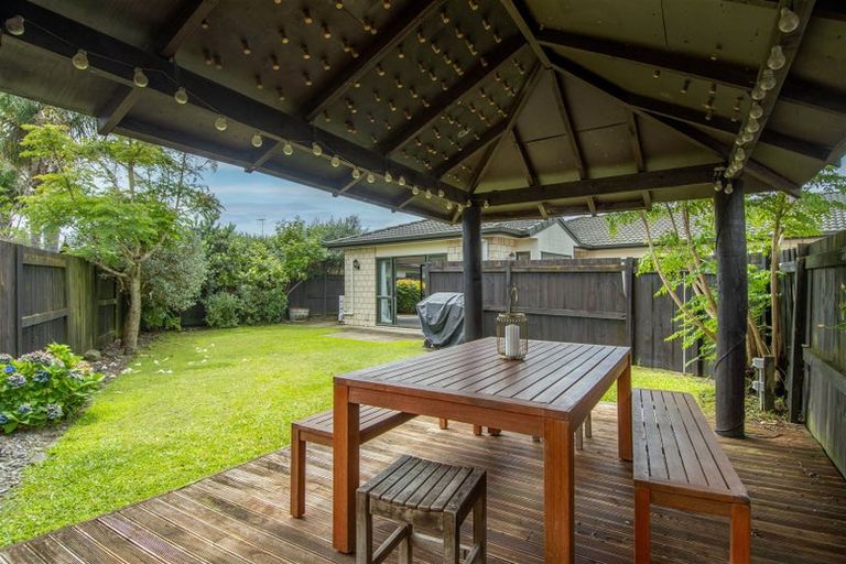 Photo of property in 18 Sarah Place, Papamoa Beach, Papamoa, 3118