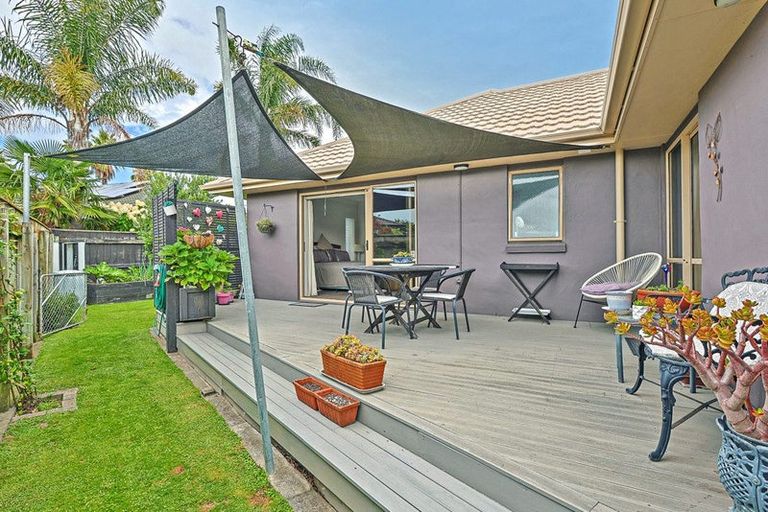 Photo of property in 9 Russell Robertson Drive, Havelock North, 4130