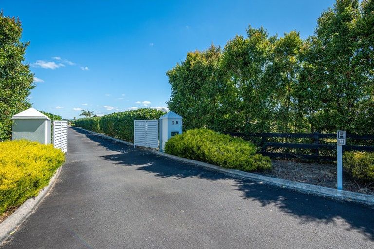 Photo of property in 28 Clifton Road, Whitford, Howick, 2571