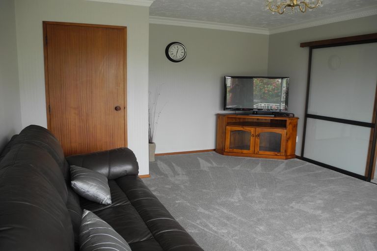 Photo of property in 11 Oxford Street, Waimate, 7924