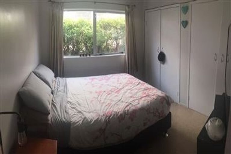 Photo of property in 78 Arran Road, Browns Bay, Auckland, 0630