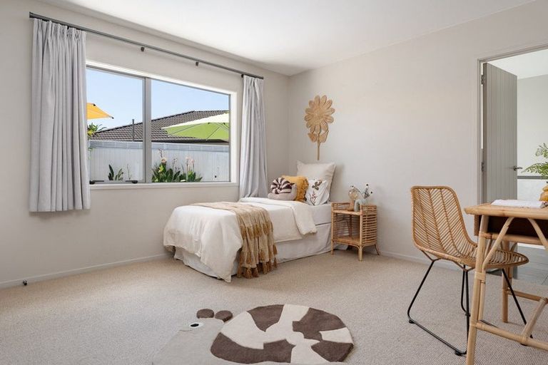 Photo of property in 15 Dove Place, Pyes Pa, Tauranga, 3112