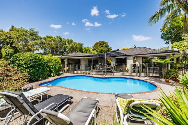 Photo of property in 90 Kemp Road, Kerikeri, 0230