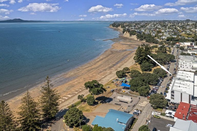 Photo of property in Ocean Breeze Apts, 7107/87 Clyde Road, Browns Bay, Auckland, 0630