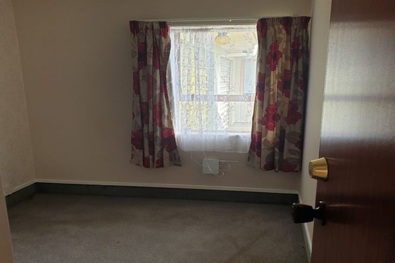 Photo of property in 17a Edgewater Parade, Waiuku, 2123