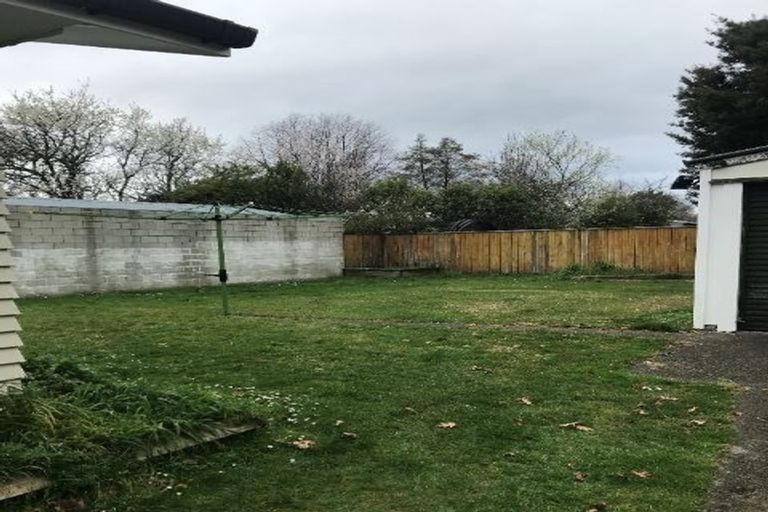 Photo of property in 98 Te Rangitautahanga Road, Turangi, 3334