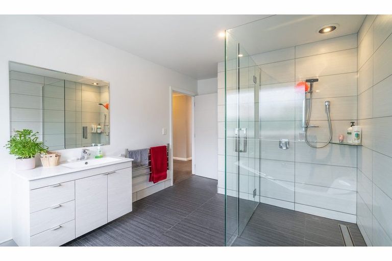 Photo of property in 9 Charles Street, Grasmere, Invercargill, 9810