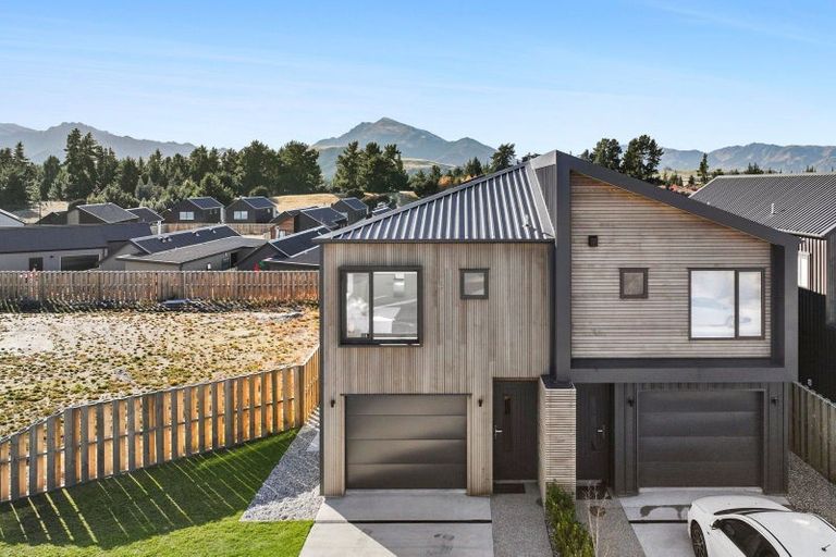 Photo of property in Northlake, 38 Glenavon Green, Wanaka, 9305