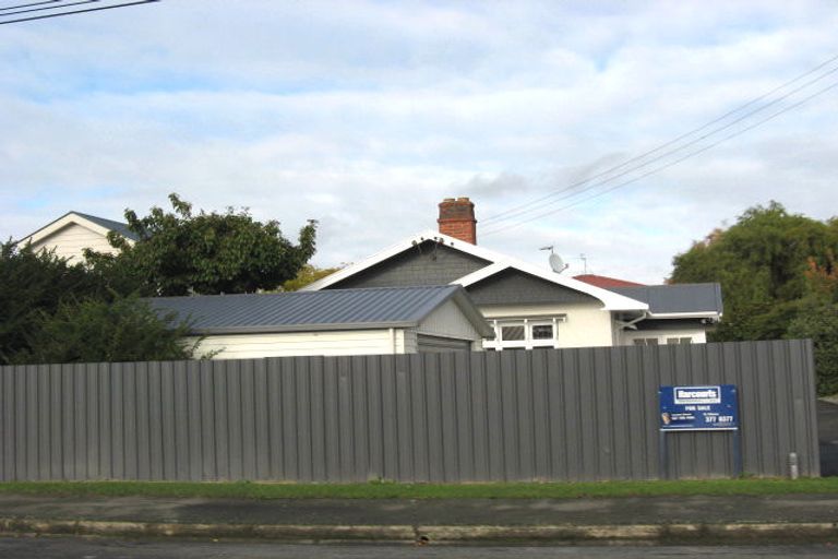 Photo of property in 2/43 Vagues Road, Northcote, Christchurch, 8052