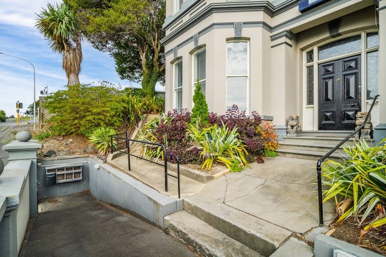 Photo of property in 5 Smith Street, Dunedin Central, Dunedin, 9016