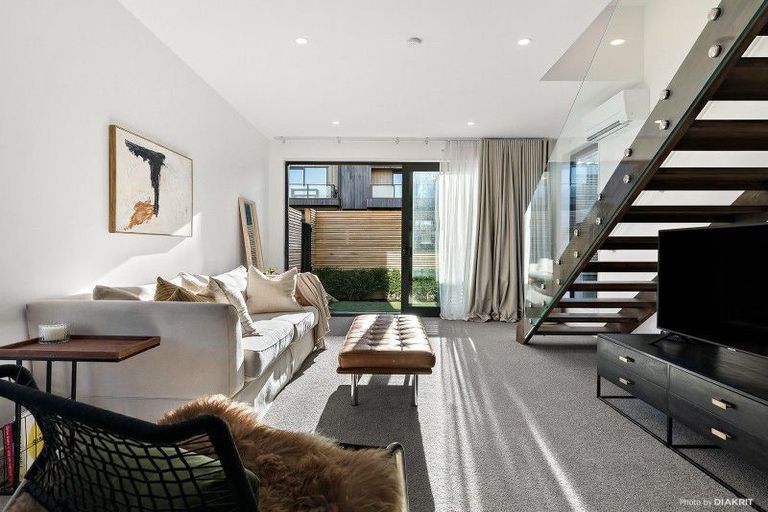 Photo of property in 6/20 Trent Street, Island Bay, Wellington, 6023