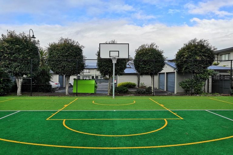 Photo of property in 20/2 Armoy Drive, East Tamaki, Auckland, 2016