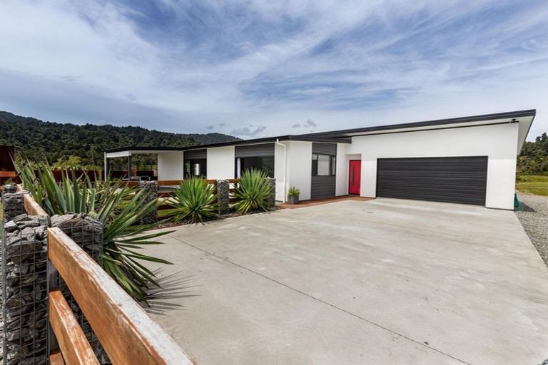 Photo of property in 303b Marsden Road, Kaiata, Greymouth, 7805