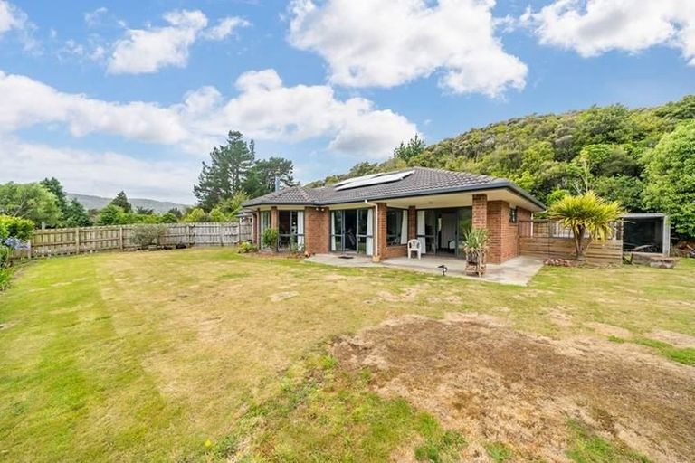 Photo of property in 110a Kaitoke Loop, Kaitoke, Upper Hutt, 5018
