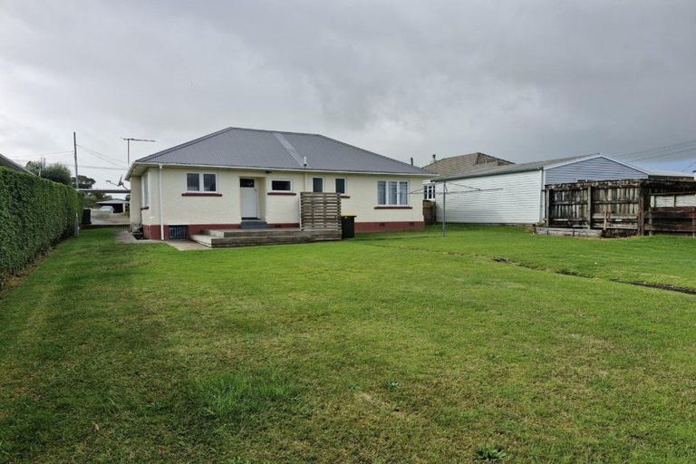 Photo of property in 38 Lismore Street, Strandon, New Plymouth, 4312