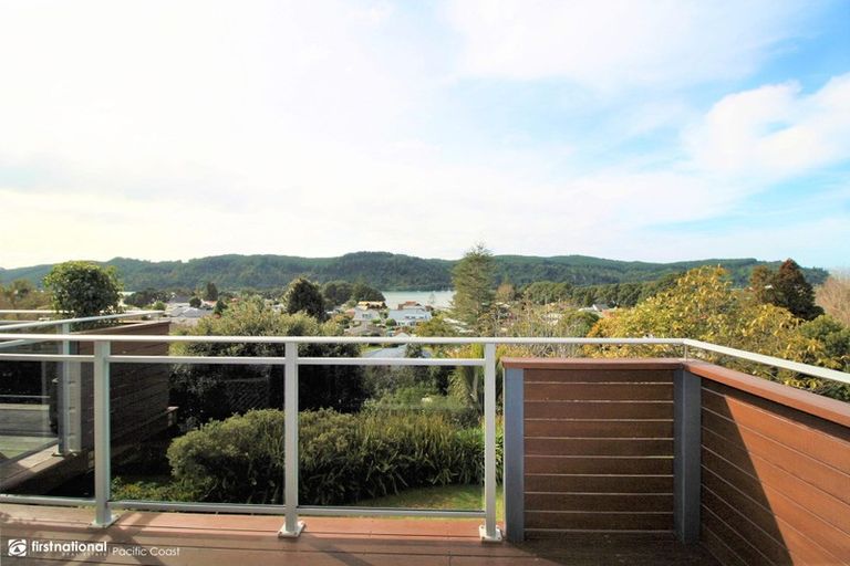 Photo of property in 105 Waireka Place, Whangamata, 3620