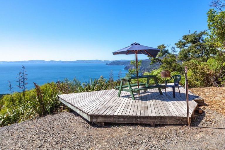 Photo of property in 525g Tuateawa Road, Tuateawa, Coromandel, 3583