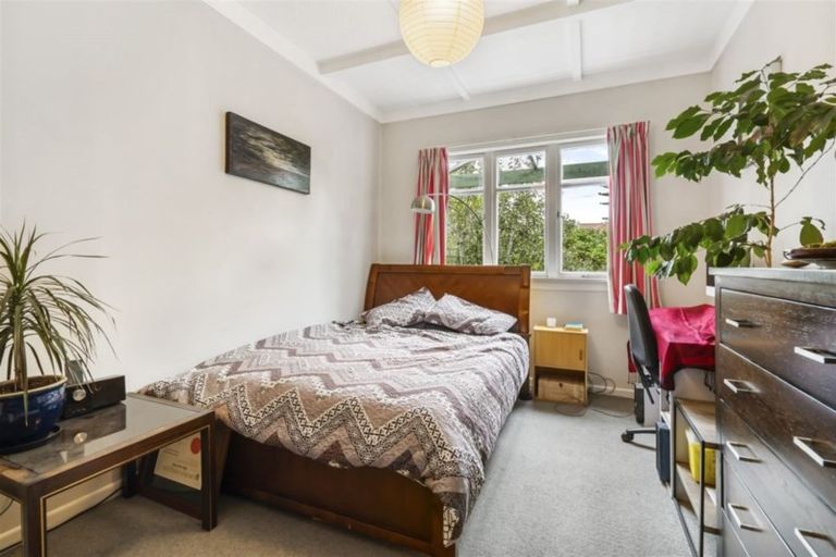 Photo of property in 44 Alberta Street, Point Chevalier, Auckland, 1022