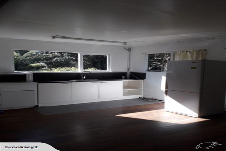 Photo of property in 137 Albany Highway, Unsworth Heights, Auckland, 0632