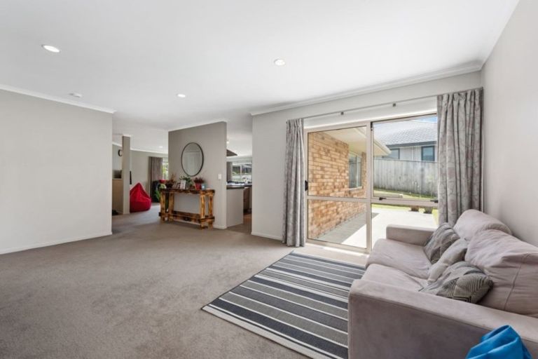 Photo of property in 103 Kirton Drive, Riverstone Terraces, Upper Hutt, 5018