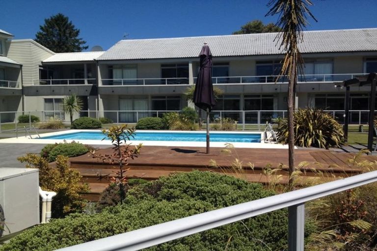 Photo of property in 6/300 Lake Terrace, Two Mile Bay, Taupo, 3330