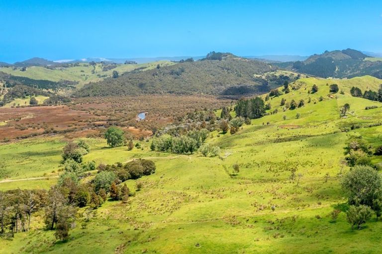 Photo of property in 15 Karuhiruhi Road, Oue, Kaikohe, 0473