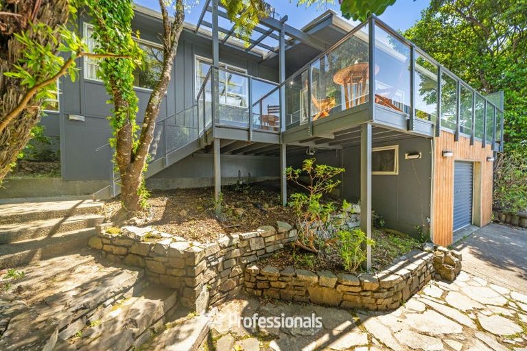 Photo of property in 6 Swadel Way, Karori, Wellington, 6012