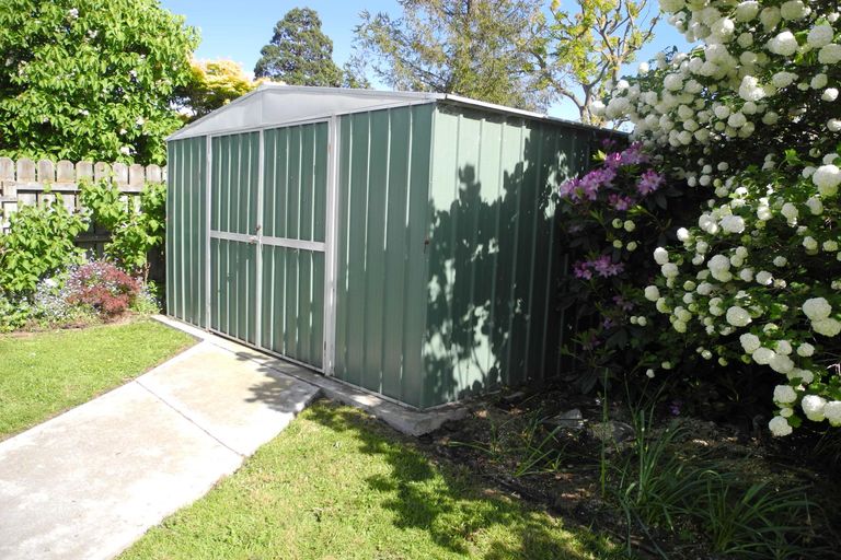 Photo of property in 11 Oxford Street, Waimate, 7924
