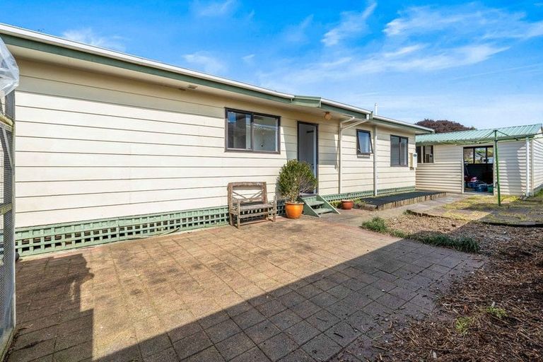 Photo of property in 1 Barnett Place, Te Puke, 3119