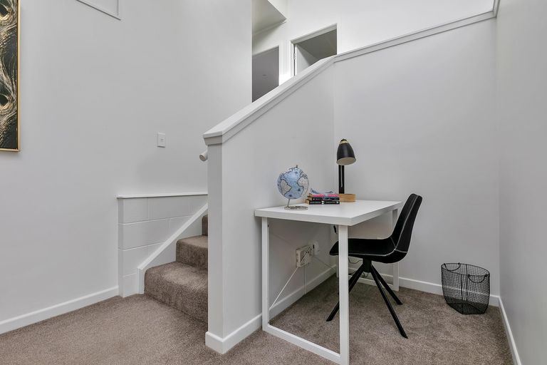 Photo of property in 192 Henderson Valley Road, Henderson, Auckland, 0612